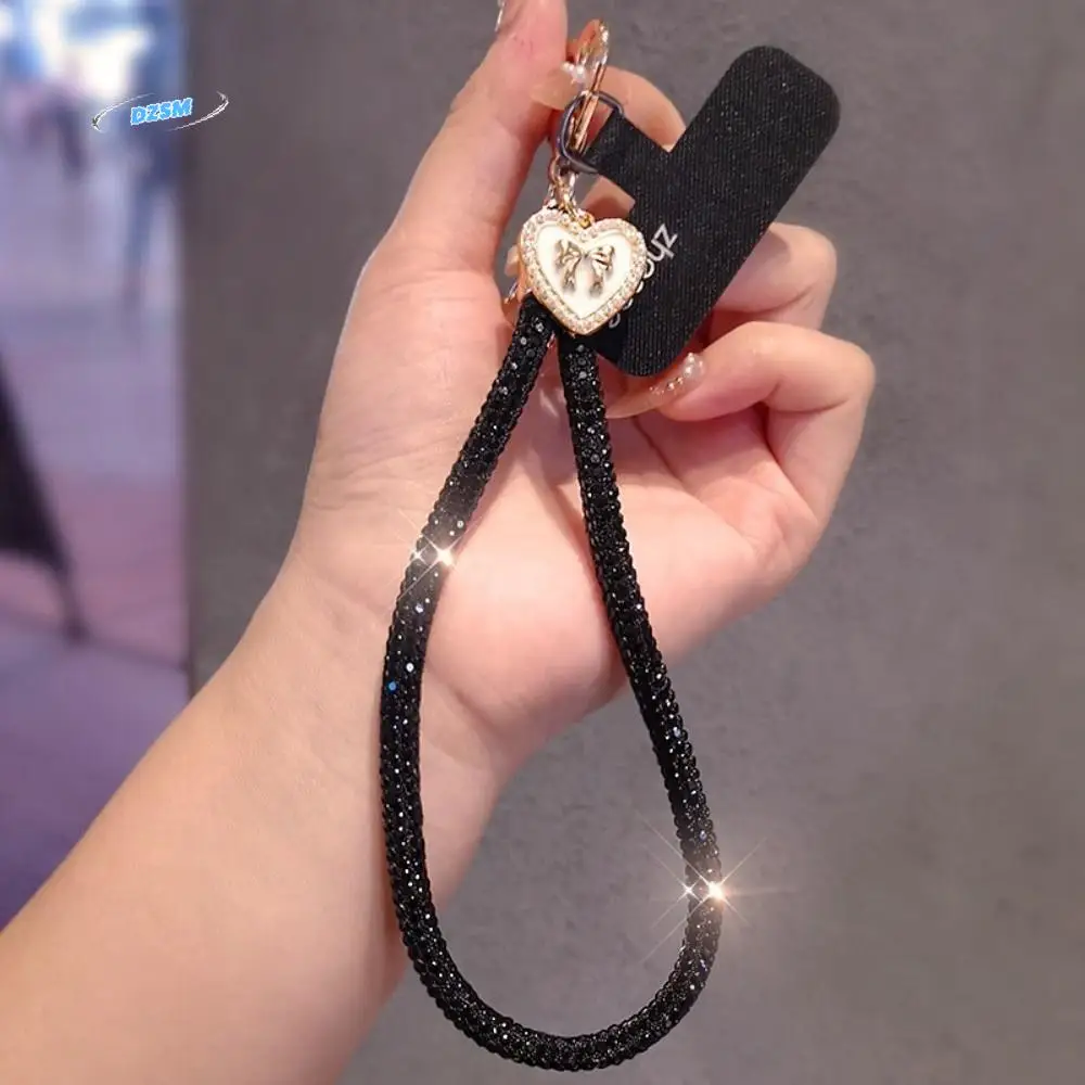 

Hanging Cord Glitter Rhinestone Phone Lanyard Short Wrist Style Luxury Diamond Phone Rope Handheld Full Diamond