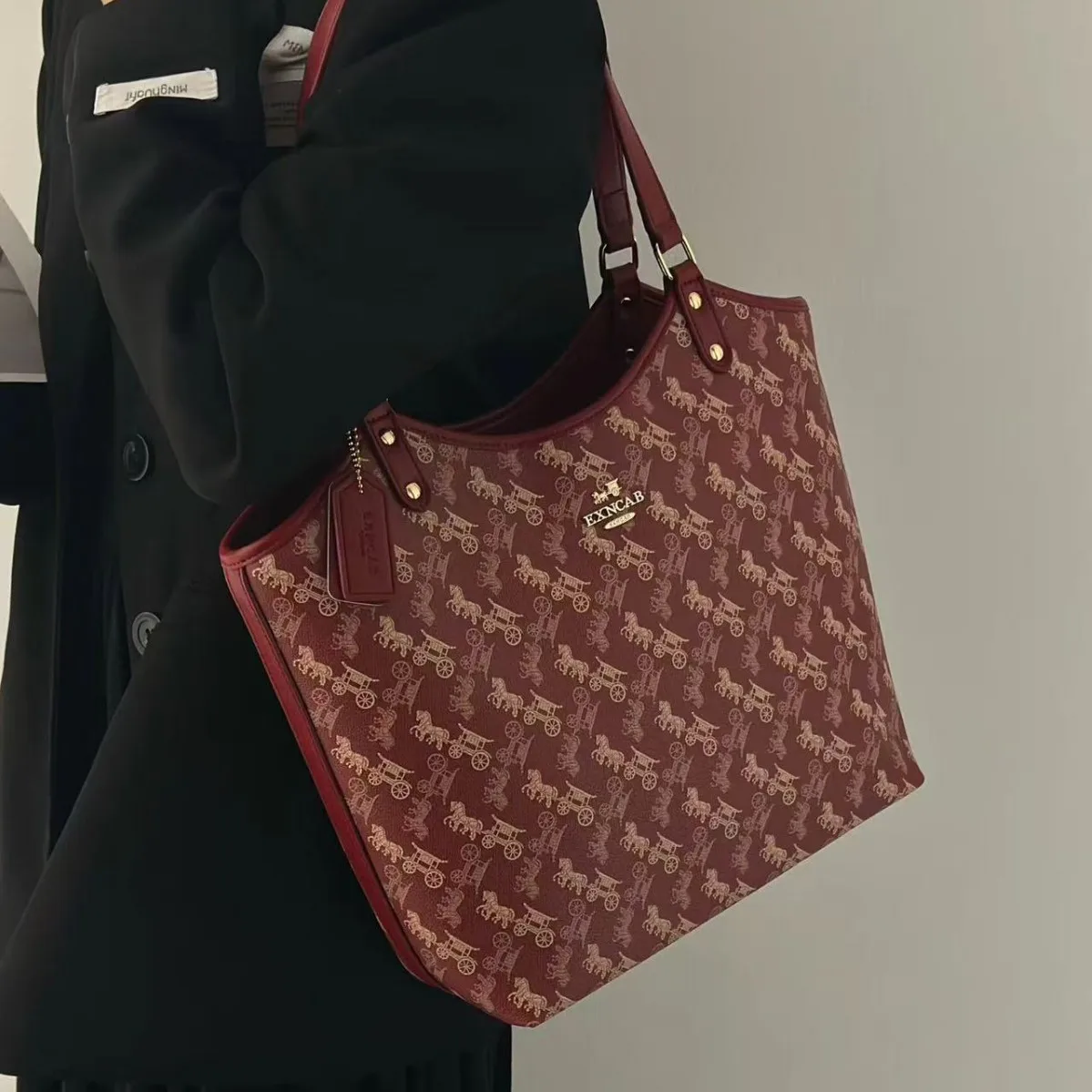 simple-vintage-minimalist-diaper-bags-for-women-classic-designer-shoulder-bag-large-capacity-leather-commuter-bag-chic-elegant