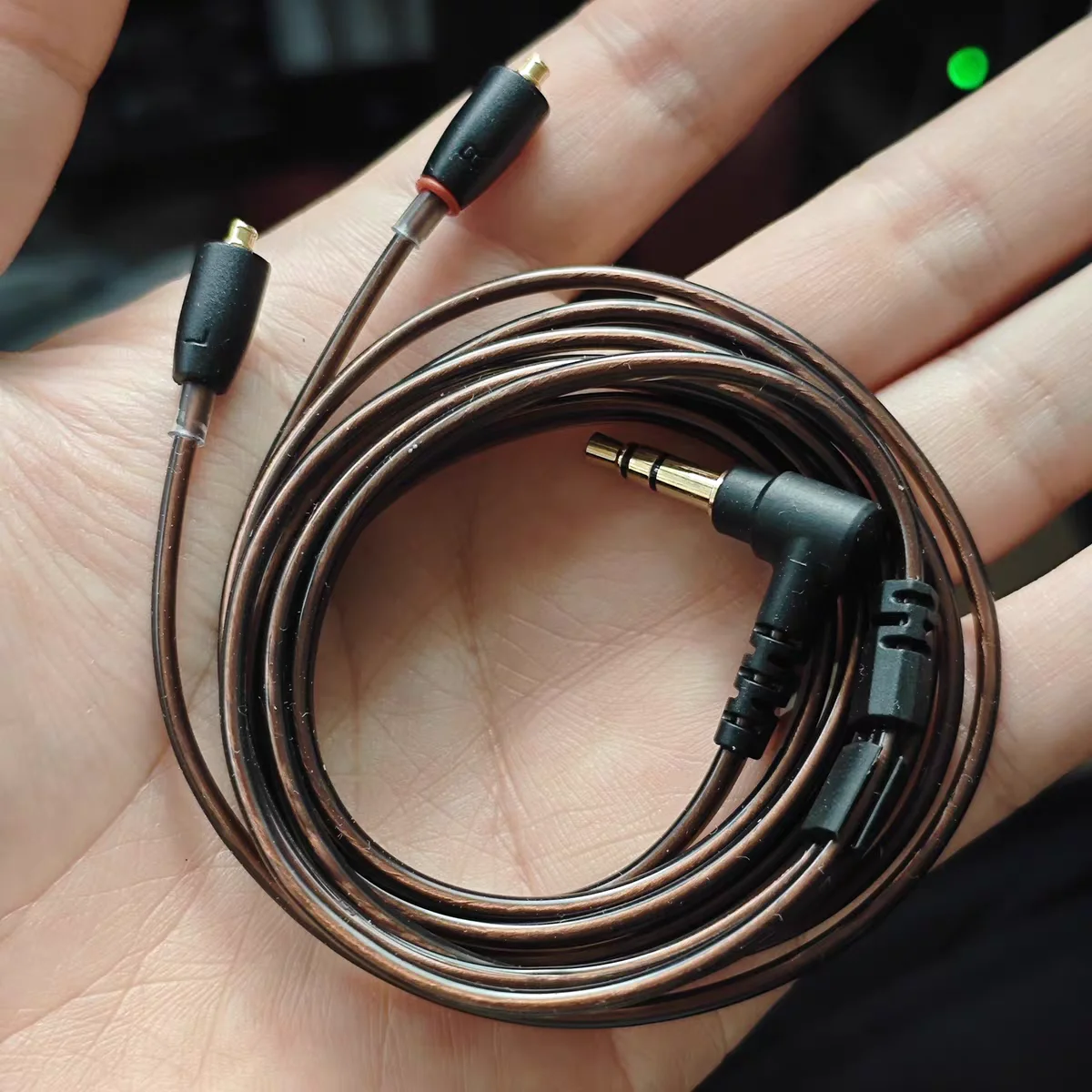 3.5mm To MMCX High-purity OFC Oxygen-free Copper Slightly Expanded MMCX Pin Headphone Cable With Soft Feel Strong And Durable