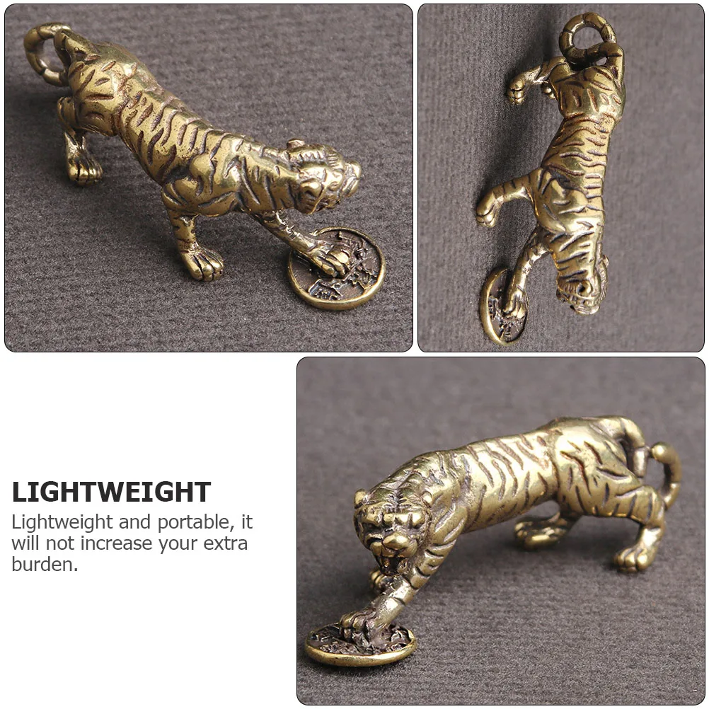 

2pcs Keychain Brass Creative Key Ring Pendant Decorative Hanging Jewelry Charm Earrings Creative Key Ring Pendant Accessories