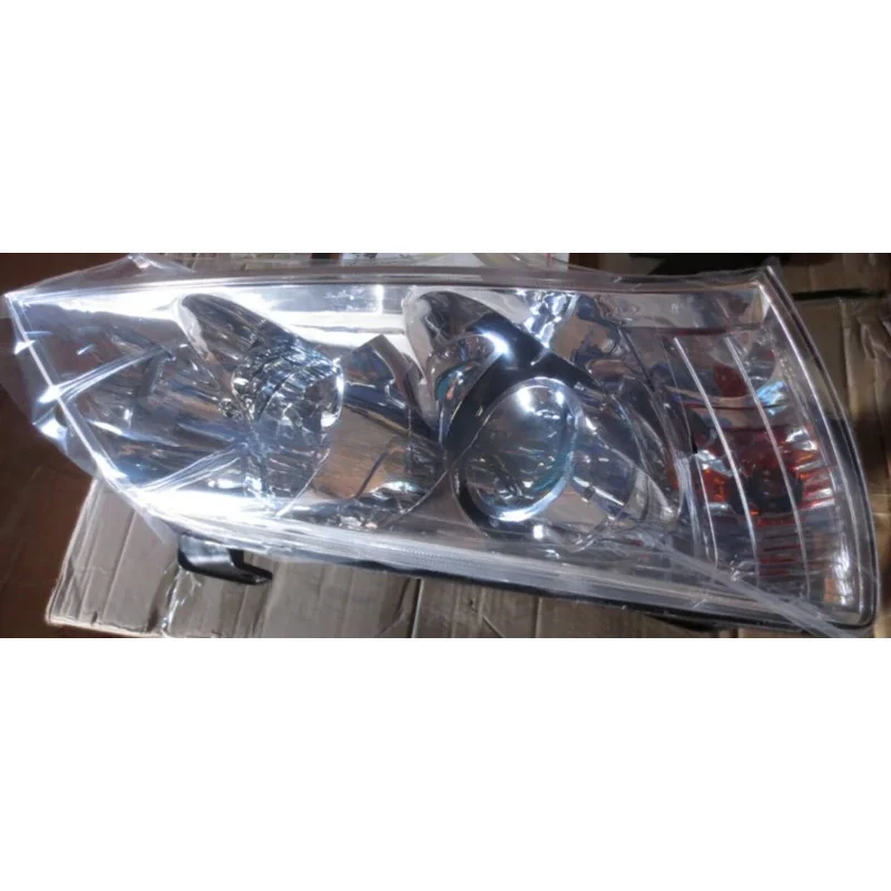 : Left Headlight 1067001211 Geely Automobile Parts: Suitable: Emgrand EC7 (Sedan)