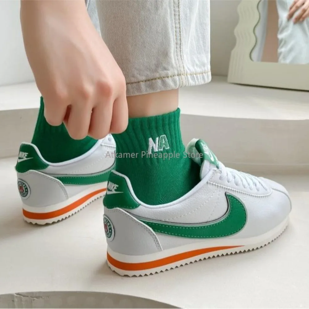 

INS Style Black White Short Summer Sports Cotton Sock Bulk Pure Cotton Socks for Men and Women
