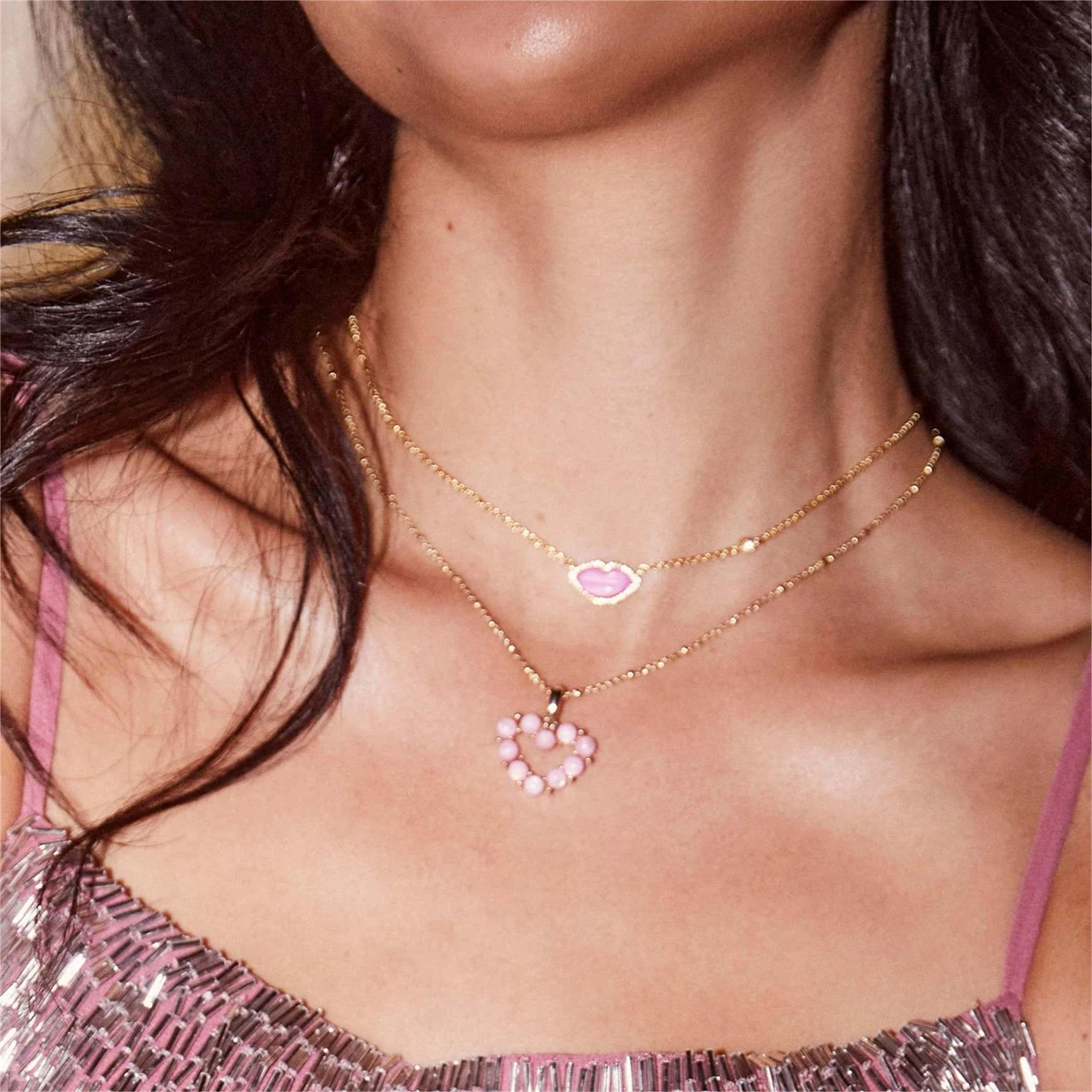 Ins عالية الثناء الوردي الأحمر الشفاه قلادة المرأة ملهى ليلي الوردي فقاعة الحجر الطبيعي قلادة المرأة قذيفة الترقوة سلسلة