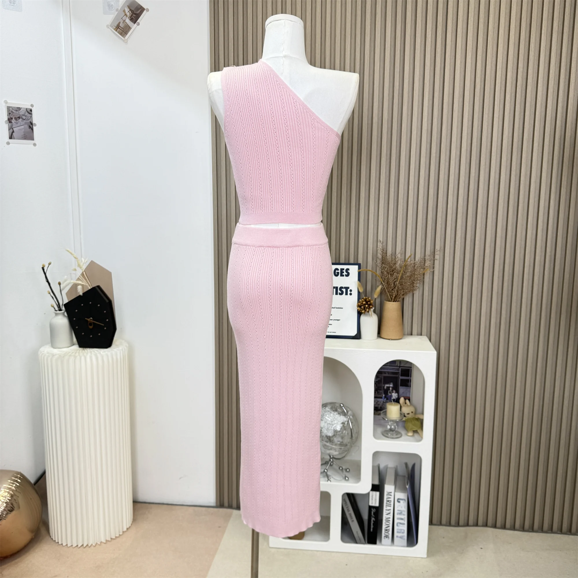 High Quality Small Fragrance Knitted Two Piece Set Women Sleeveless Sexy Top + Skirt Suits Sweet Fashion Sweater 2 Piece Outfits