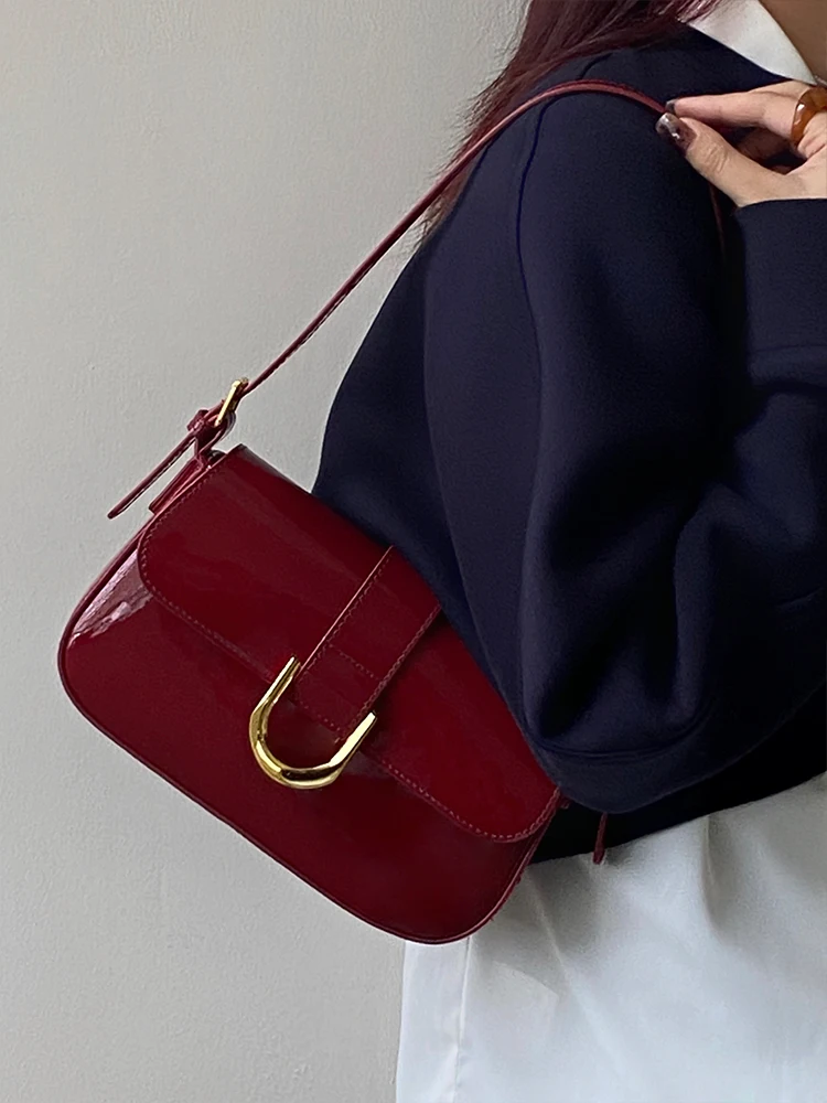 Retro Patent Leather Red Shoulder Bag For Women Luxury Flap Hasp Crossbody Bags Solid Color Underarm Bag Lady PU Black Handbag