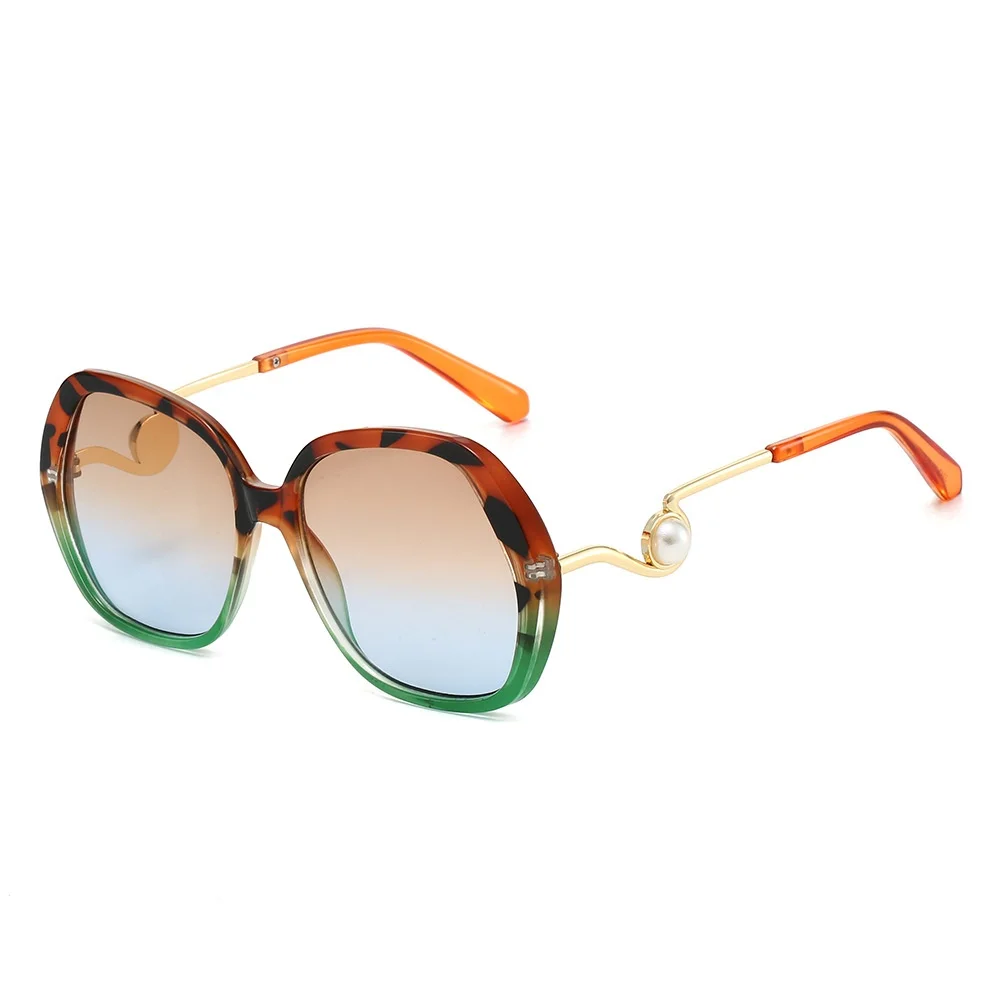 

New Luxury Leopard Gradient Oval Women Sunglasses Irregular Geometric Pattern Pearl Decoration Temple Design Men Glasses UV400
