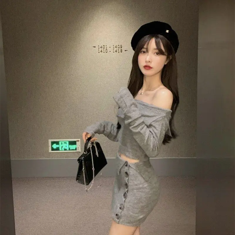 One-Shoulder Knitted Bottoming Shirt Short Hip-Hugging Skirt Two-Piece Set Pure Lust Niche Design Long-Sleeved Top Skirt Set