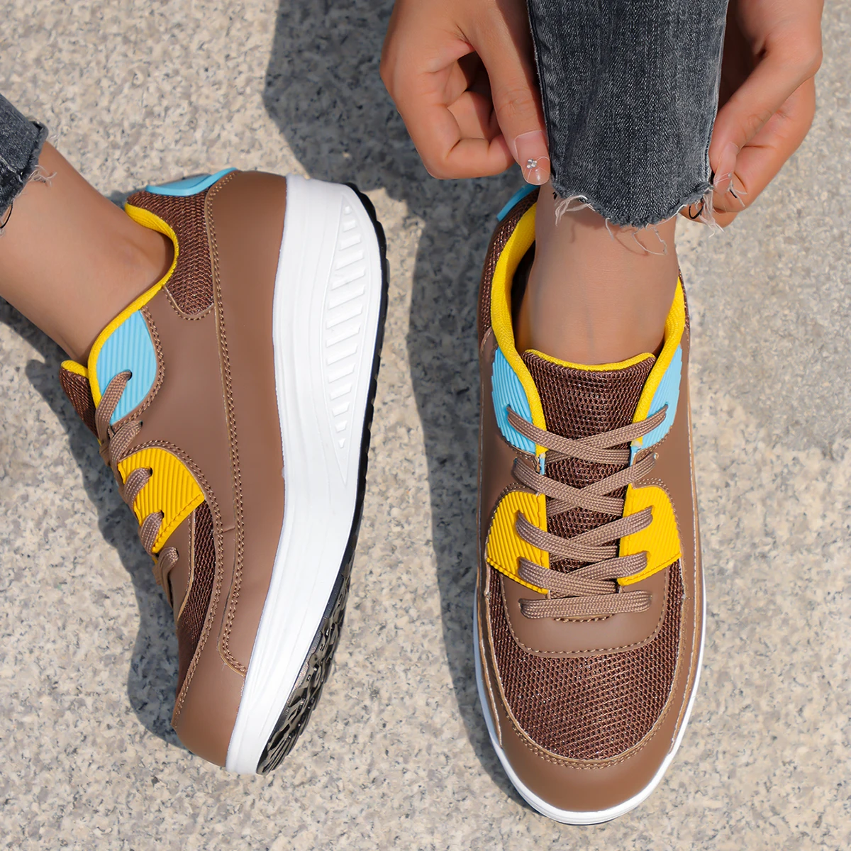 Women Sneakers Shoes Fashion WomenVulcanizedShoes High Quality Flats Shoes WomenWalking Blatform Plus Size 43 Zapatillas Mujer