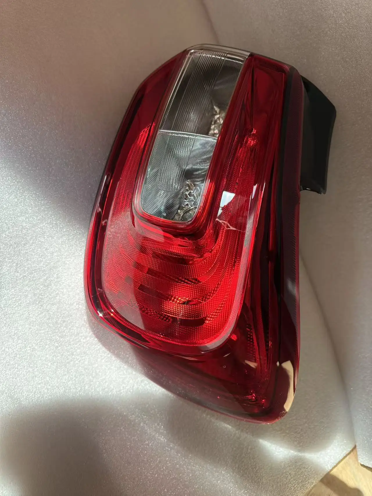 

Для MARUTI SUZUKI S-PRESSO 2019 2020 2021 2022 2023 2024 2025 задний стоп-сигнал левый 35750M62S00 RH 35650M62S00