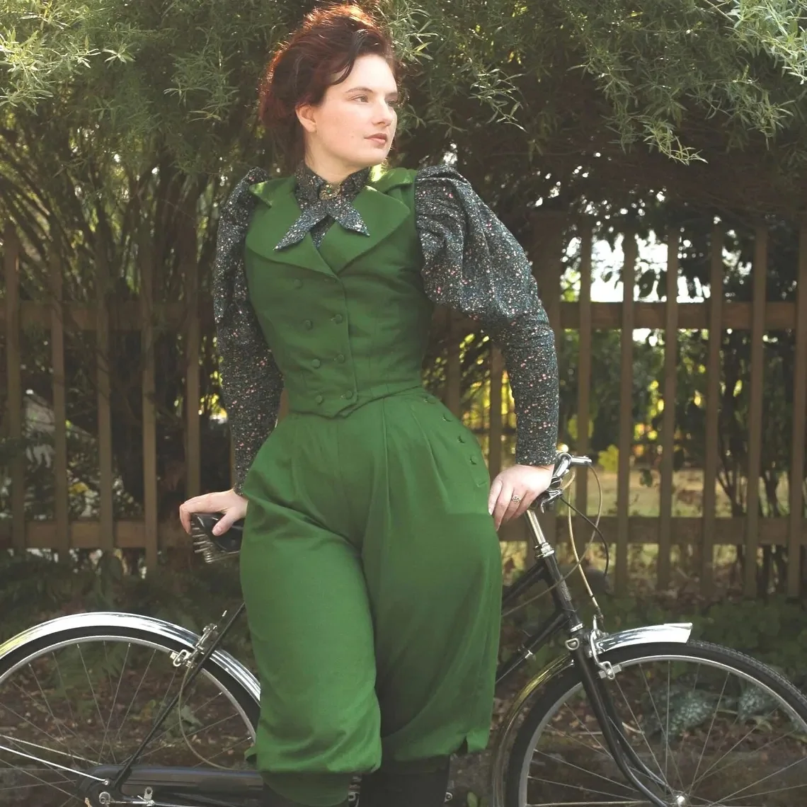 

Custom Made Vintage Edwardian Style Bicycle Vest Pants Gothic Victorian Green Wool Bloomers Trousers and Vest Suit