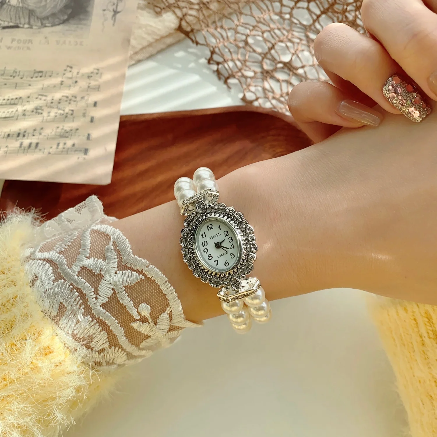 Damen-Doppelreihen-Perlen-Quarzuhren für Kinder, elastisches Armband, arabisches digitales Zifferblatt, einfache Uhr für Kinder, modische Studenten-Armbanduhr – Detail 4