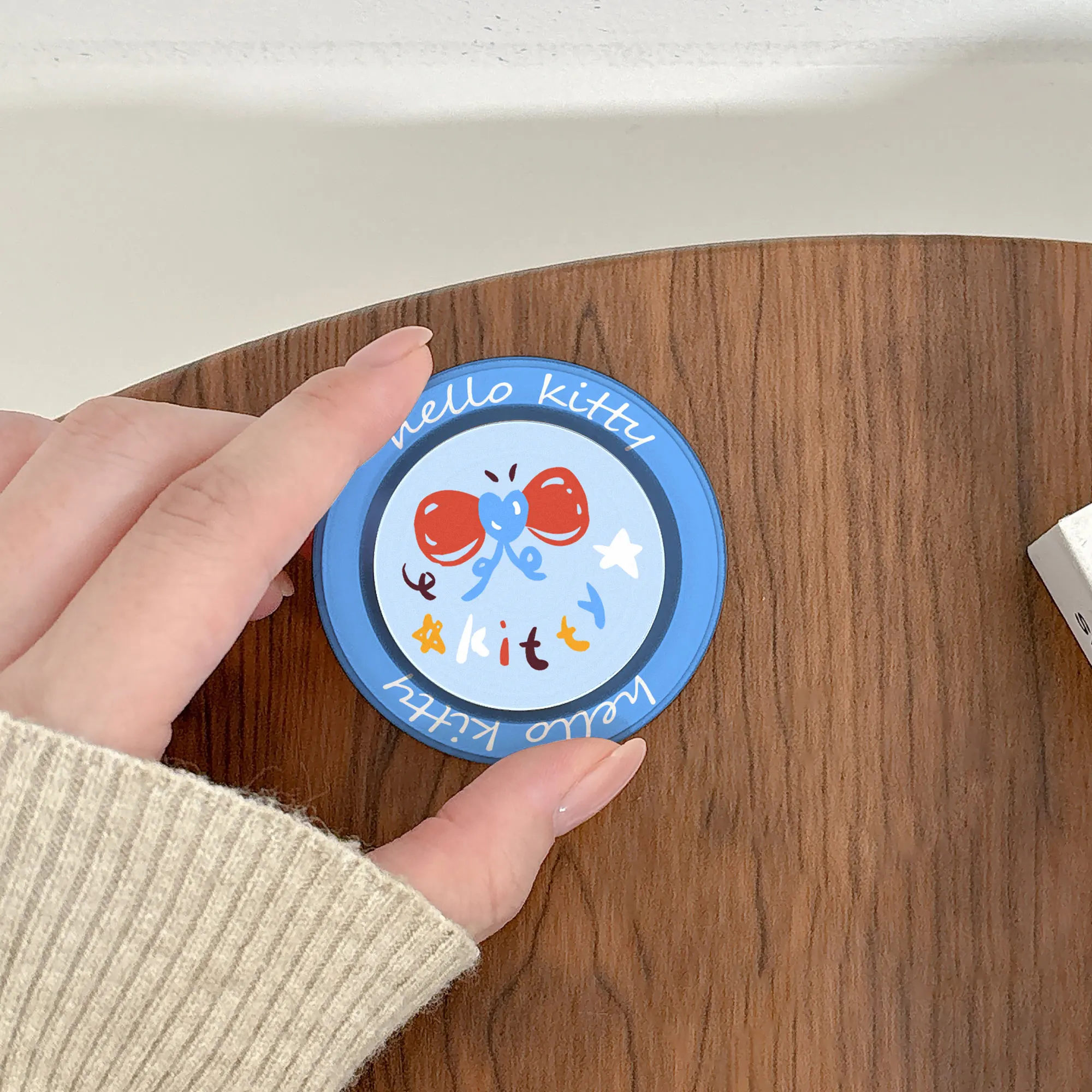 

Cute Hello Kitty Magnetic Phone for iPhone Cartoon Bow For MagSafe Phone Holder Stand Portable Strong Expandable