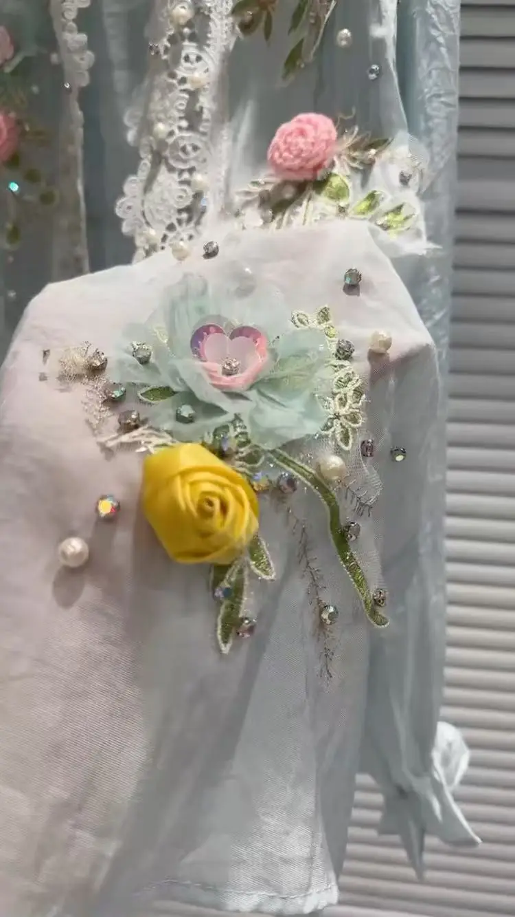 Neu atmungsaktive Kapuzen-Sonnenschutz-Shirts, Blusen für Damen, langärmelige Strickjacke, Tops, Spitzenstickerei, 3D-Blumen-Kleidung