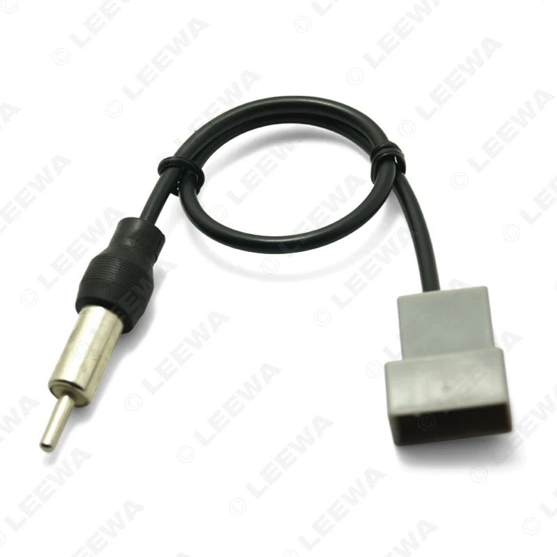 LEEWA Car Aftermarket Audio Stereo Factory Antenna Adapter Plug For Subaru Forester/Impreza/Legacy/Outback #CA4636
