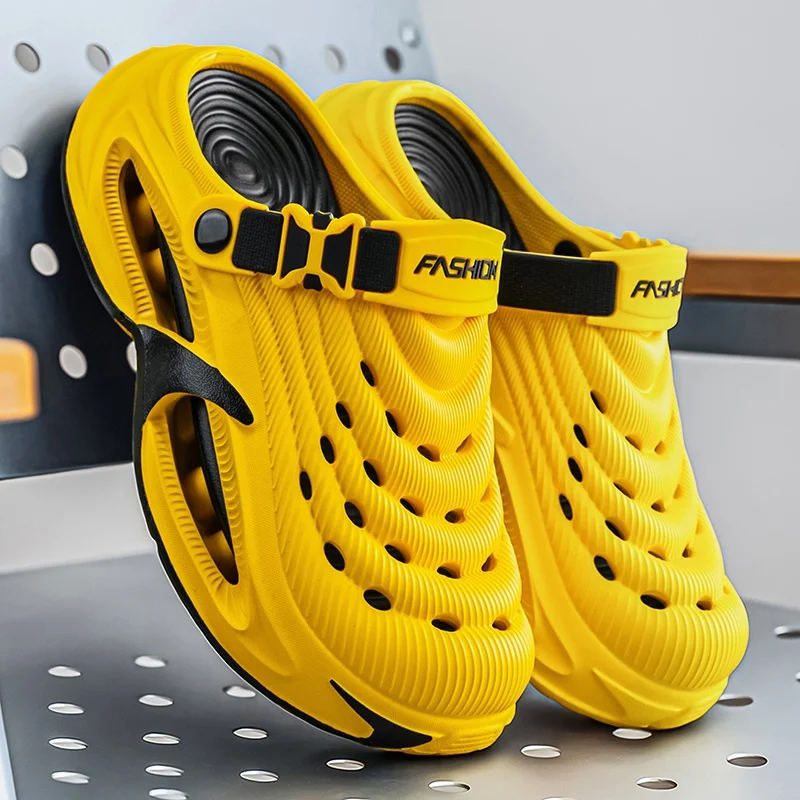 2026 Fashion Yellow Summer Sandals Men Platform Designer Beach Sandals Women Outdoor Sport Shoes Comfortable Clogs for Men Women