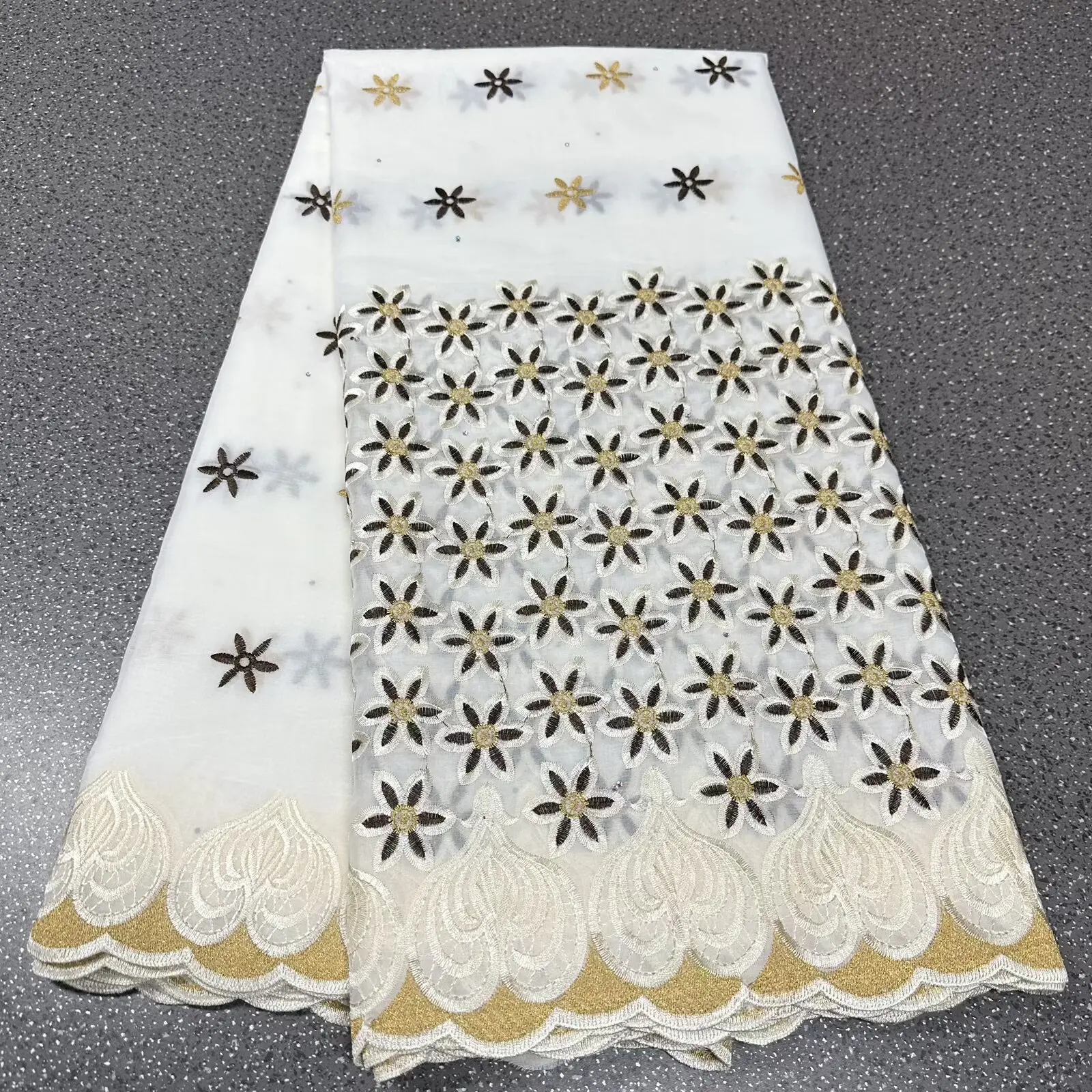 

Швейцарская вуаль, африканская кружевная ткань из 100% хлопка, 2025 г., высокое качество, нигерийская вышивка, хлопковое кружево для мужчин и женщин, 5 ярдов ткани