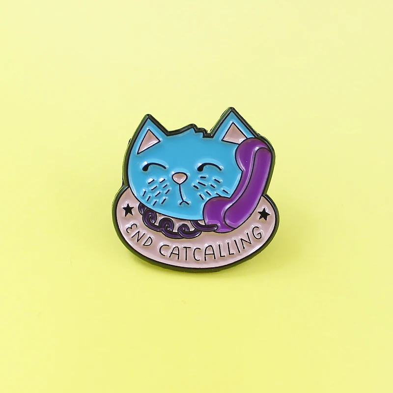 

Cartoon Calls Phone Blue Cat Brooches END CATCALLING Cute animal cat badge Denim leather backpack pin Jewelry