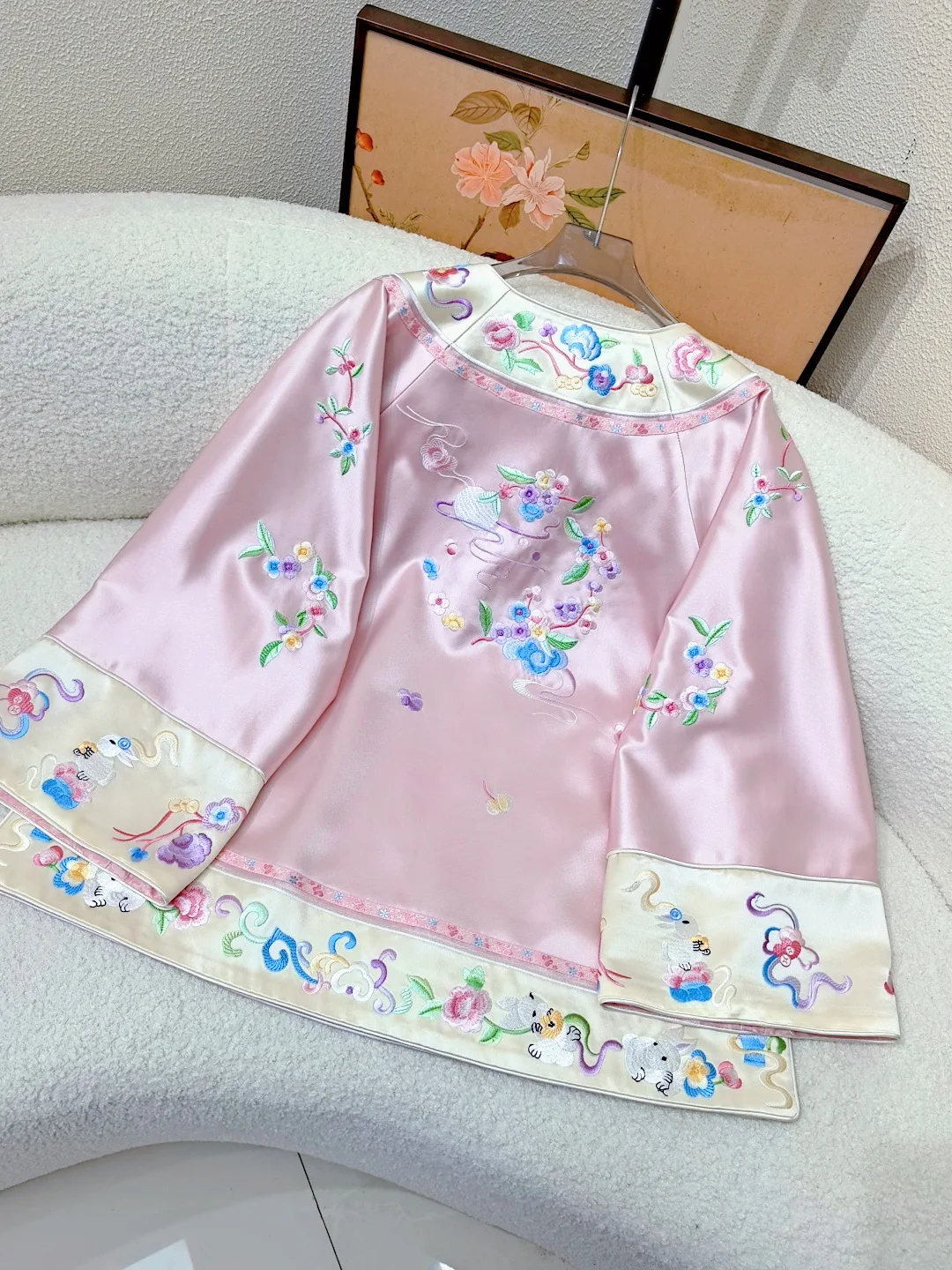 High-end Spring Chinese New Year Coat Embroidery Moon Rabbit Women Elegant Loose Blue and Pink Coat S-XXL