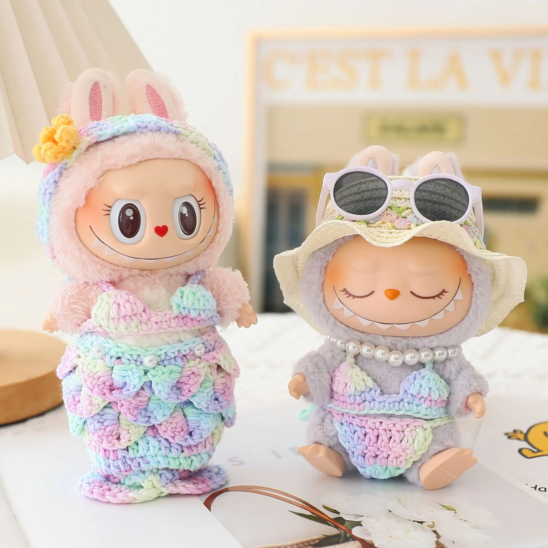 

Cute Plush Doll's Clothing for Labubu Mermaid Dress Sets Hand Knitted Skirt Flower Crown Headwear Clothing Accessoy Gifts