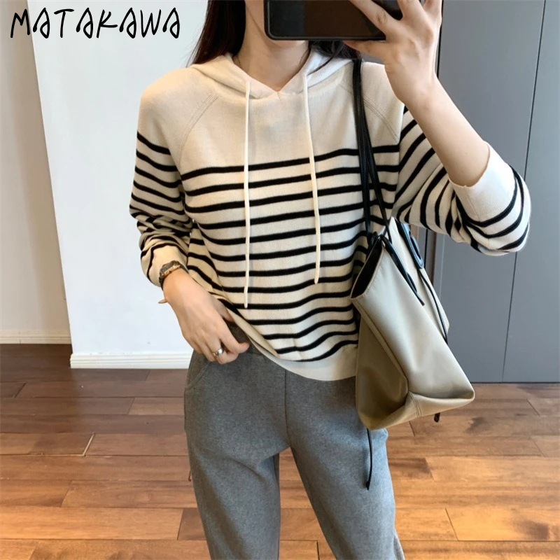 

Matakawa Hooded Women Sweaters Stripes Autumn Winter Vintage Loose Pullovers Korean Fashion Warm Chic Casual Pull Femme
