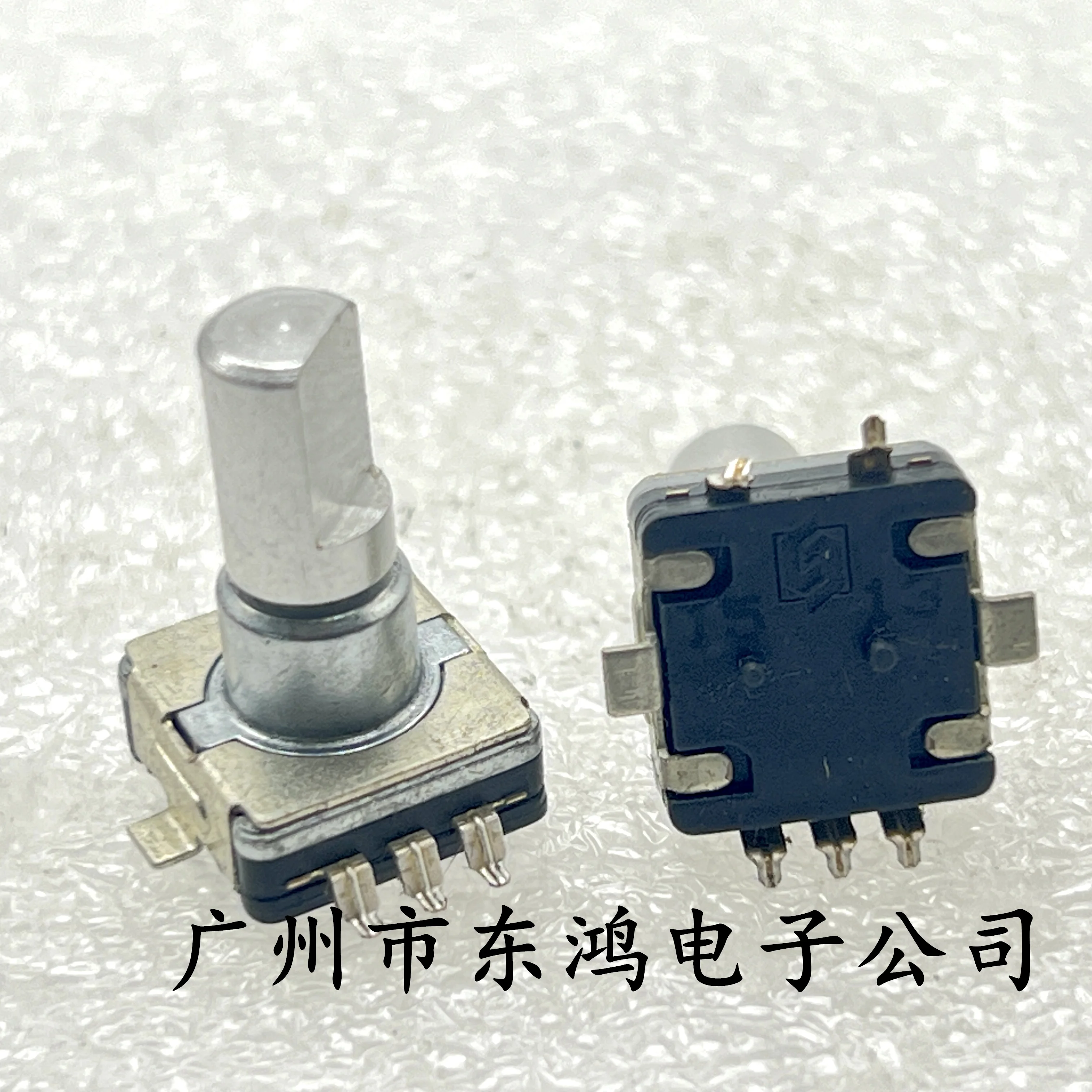 1 PCS EC11 SMD encoder with switch 30 positioning number 15 pulse shaft 15mm