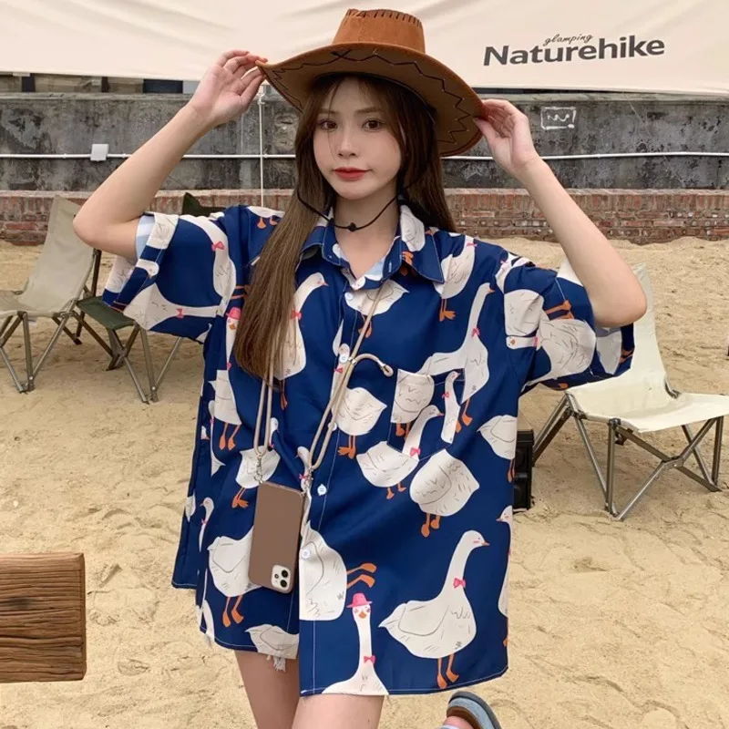 2024 Summer Cartoon Shirt Top Women Kawaii Cartoon Goose Print Short Sleeve Shirts Hawaii Beach Couples Cute Button Up Blouse