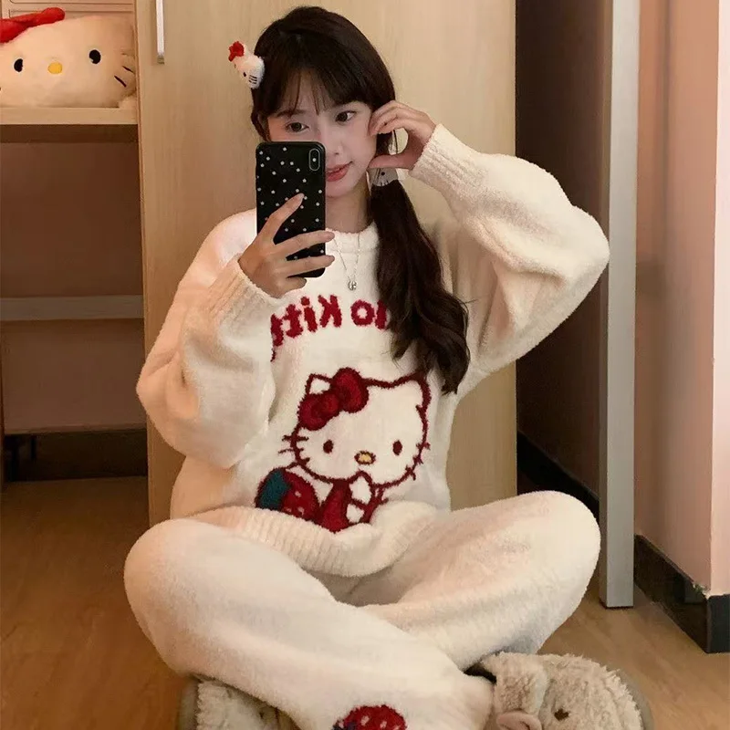 

Sanrio Cartoon Hello Kitty Coral Fleece Pajamas Girl Winter Loose Fit Relaxed Style Knit Homewear Set Outdoor Wearable Cute Gift