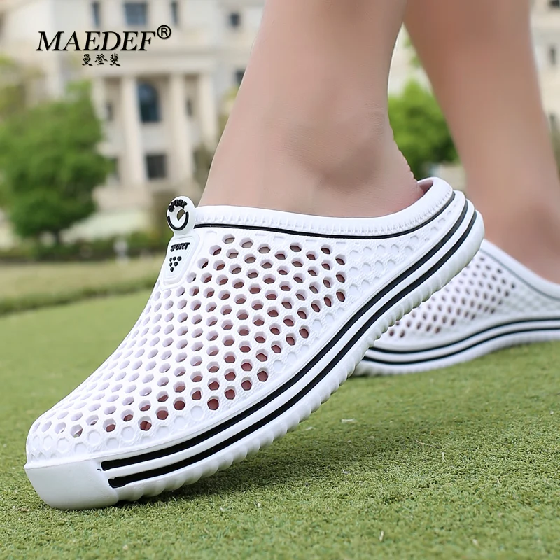 2024 Men Slippers Lightweight Breathable Fashion Women Shower Slipper High Quality Beach Couple Flip Flop Swimming Shoes