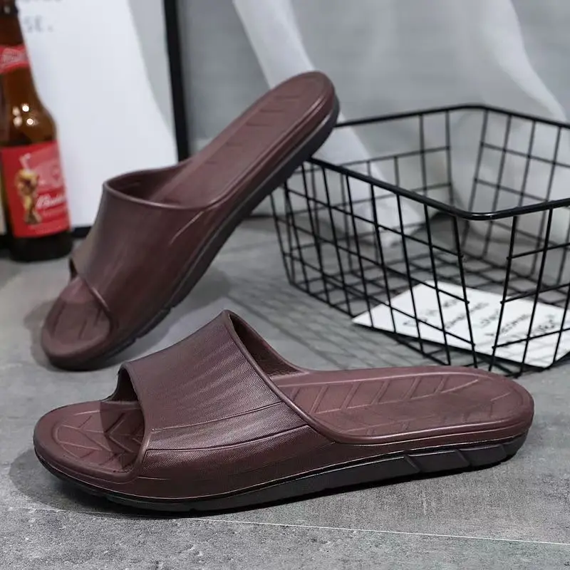 

Мужские летние новые тапочки большого размера с открытым носком, нескользящие легкие уличные пляжные тапочки на мягкой подошве, домашние тапочки, тапочки для ванной комнаты