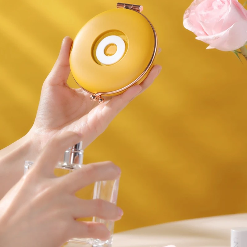 

Portable Folding Decorative Mirrors Small Light Hand Bag Makeup Mirrors Round Plastic Home Espelho Para Maquiagem MHHZJ