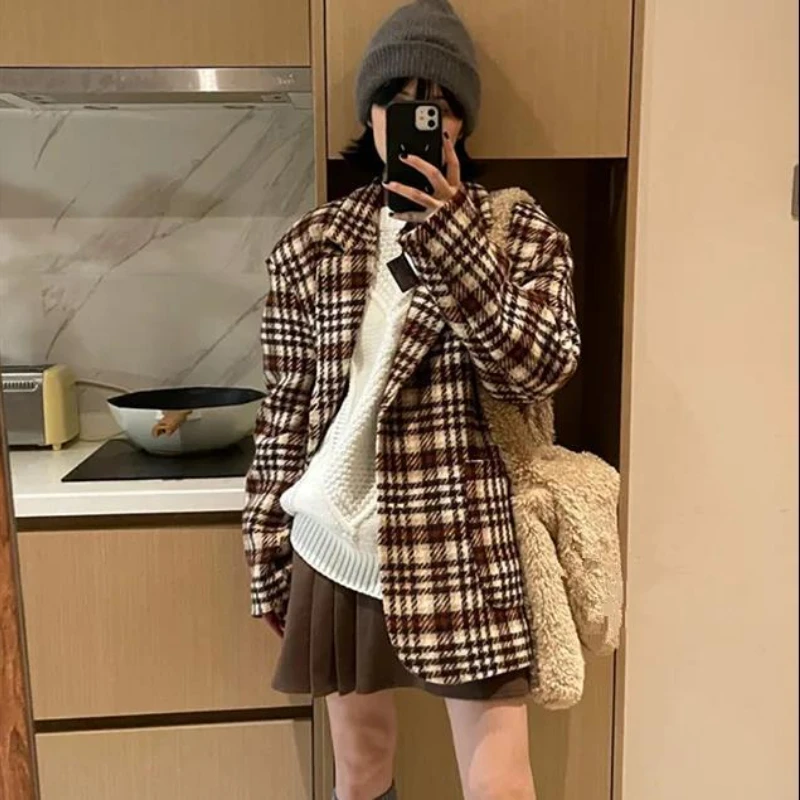 

New Vintage Plaid Woolen Coat Women's Casual Loose Temperament Coat