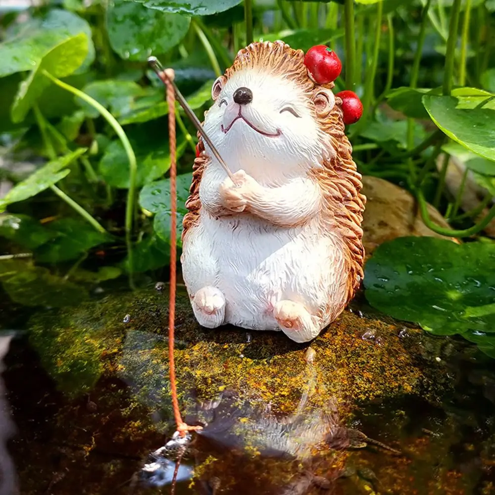 

Animal Statue Cute Hedgehog Fishing Ornament Resin Handmade Mini Hedgehog Figurine Funny Hedgehog Statue Fish Tank