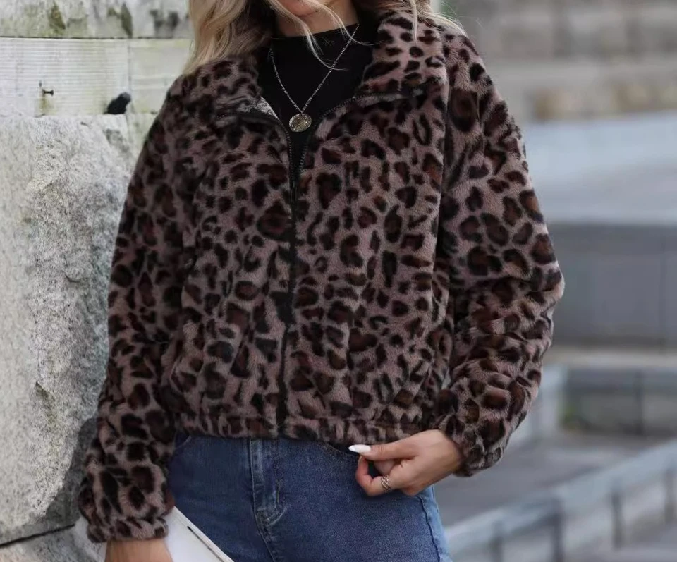 

Women's Autumn and Winter New Loose Zipper Long Sleeved Leopard Print Plush Jacket