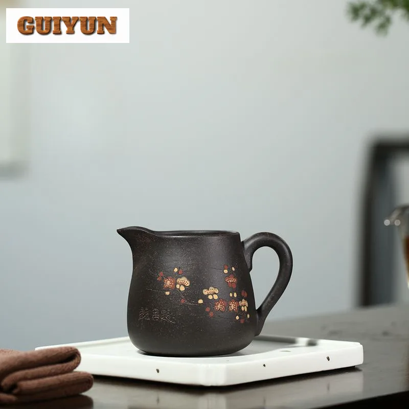 

230 мл Исинский фиолетовый глиняный кувшин для чая ручной работы с цветком сливы, чашка для правосудия, необработанная руда, черный золотой песок, грязевая чашка, разделитель Zisha, набор для чая