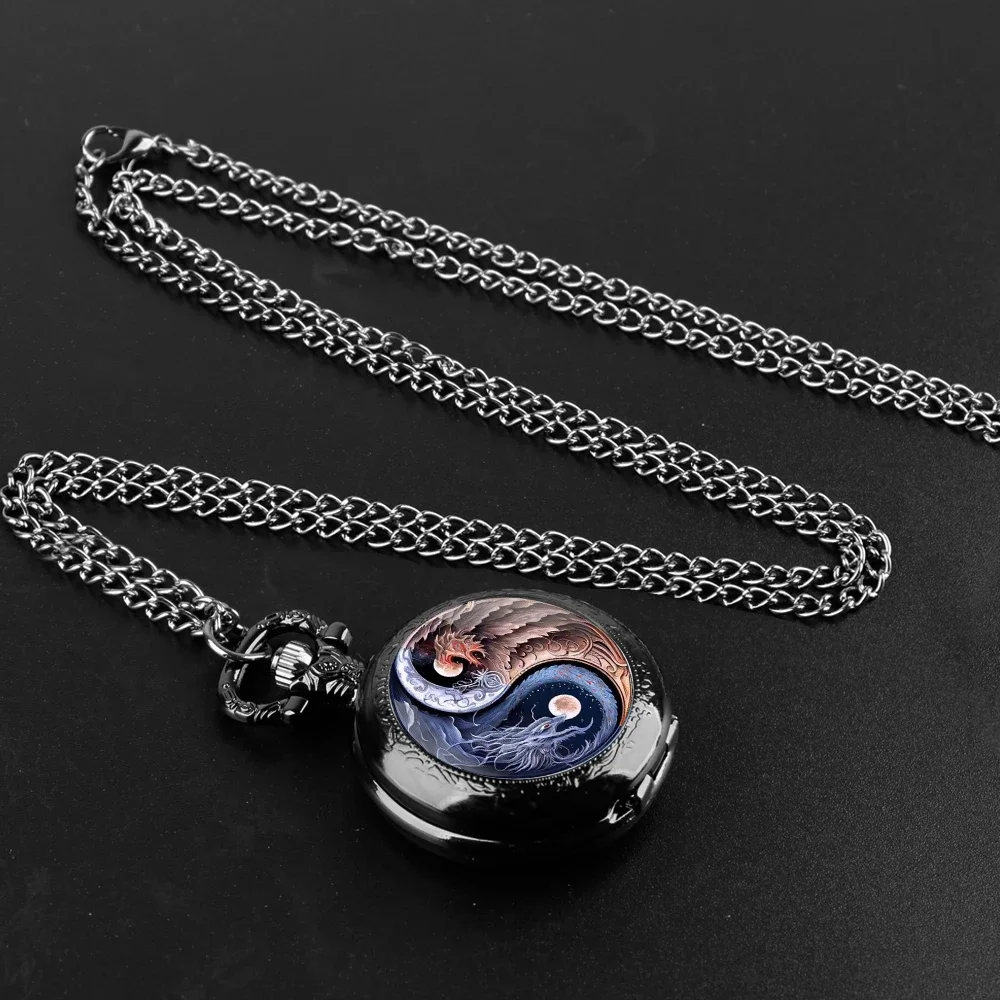 Yin-Yang Dragon Design Relógio de bolso de quartzo com cúpula de vidro com corrente robusta e mostrador de numerais romanos para homens e mulheres, presentes exclusivos