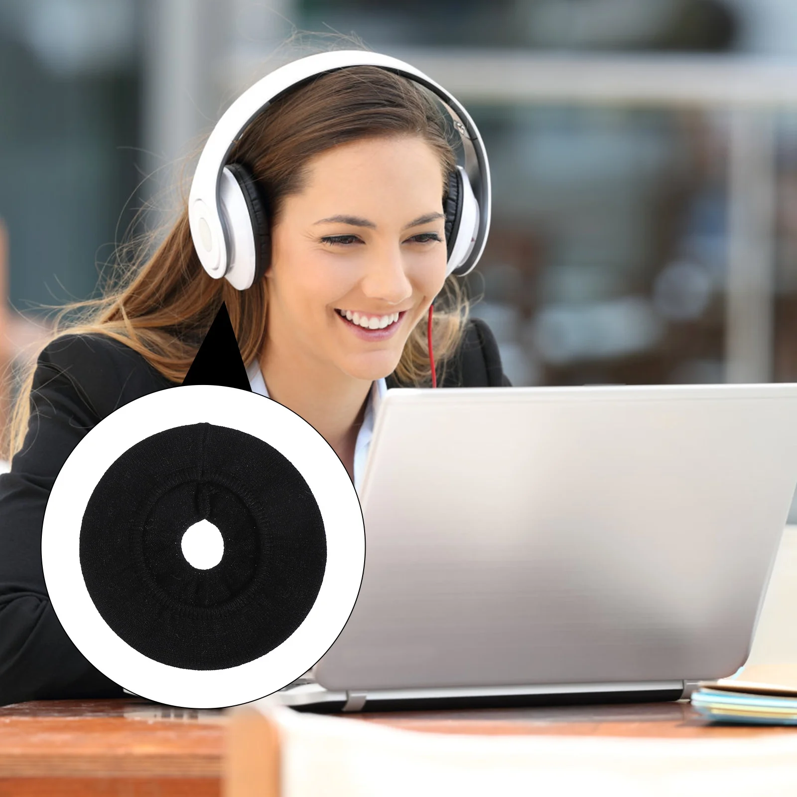 

1Pair High Quality Knitted Earphone Protective Supplies Soft Touch Comfort Fit Non Slip Earbud Covers Ideal for Workouts and