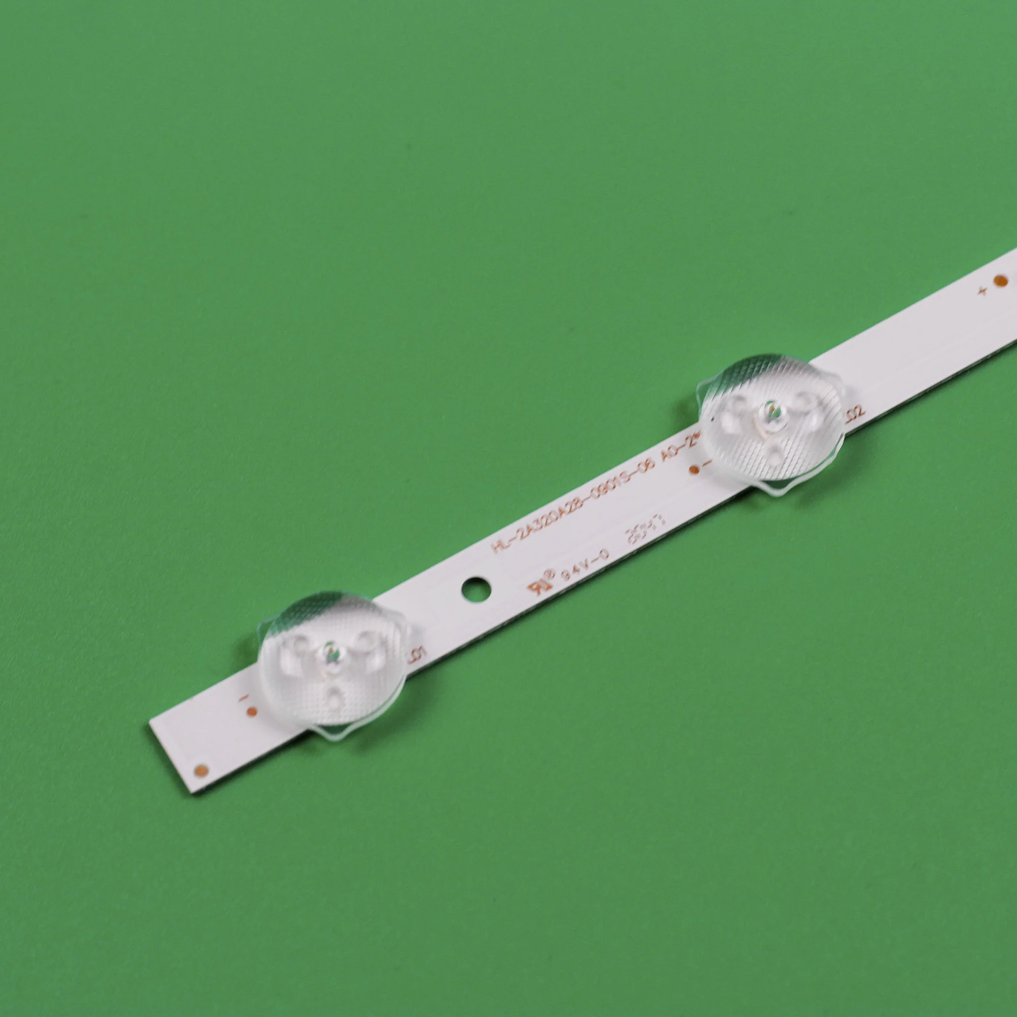 แถบไฟแบ็คไลท์ LED 20ชิ้นสำหรับ HL-2A320A28-0901S-06 A0 8D2A-DLM3-200900 HV320WHB-N80 STV-32LED15 32DLE250 PB08D581 32DLE252