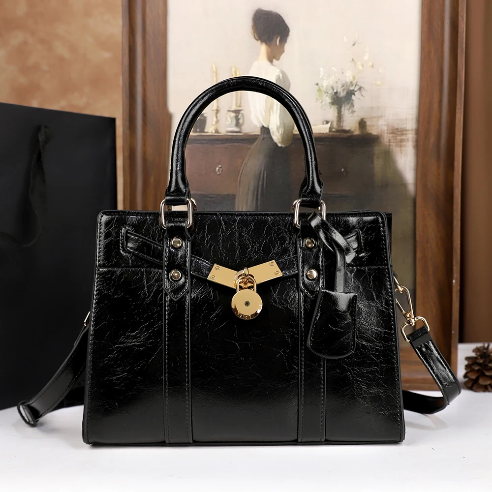 

2025 New retro tote bag, versatile single-shoulder crossbody bag, large capacity, simple women's bag