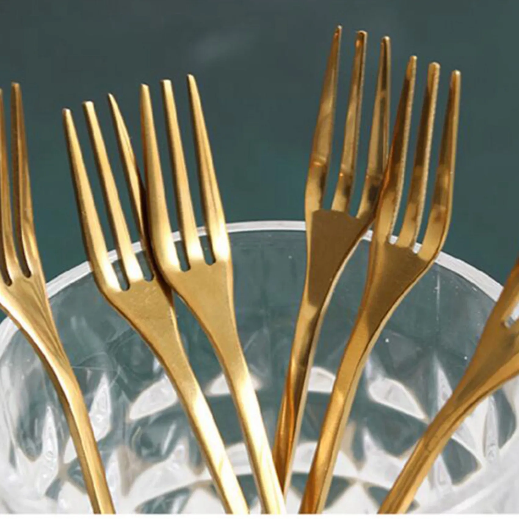 Picture 3: A84X-40Pcs Stainless Steel Flatware Fruit Fork Dinnerware Appetizer Snack Dessert Fork Kitchen Tableware Leaf Shape