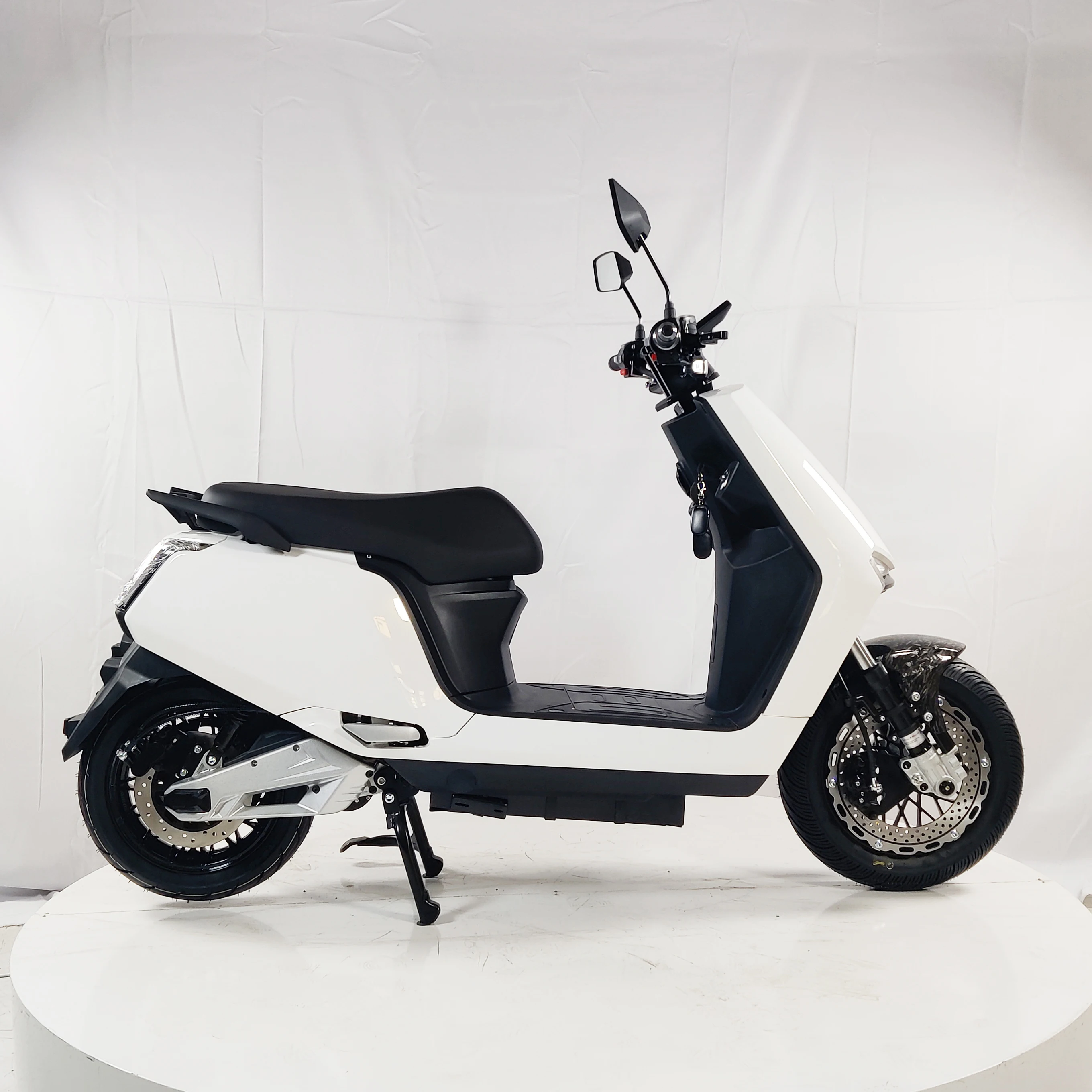 VIMODE 2023 new trend 1500W 2000W electric motorcycle long rang   for adult