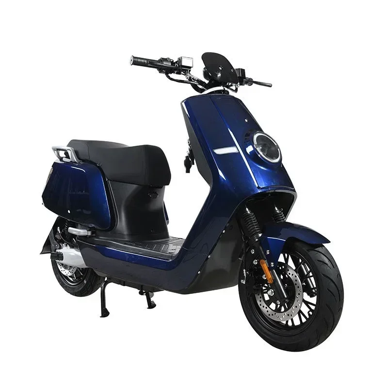 Hot selling electric scooter with center motor 60km 80km long distance electric moped