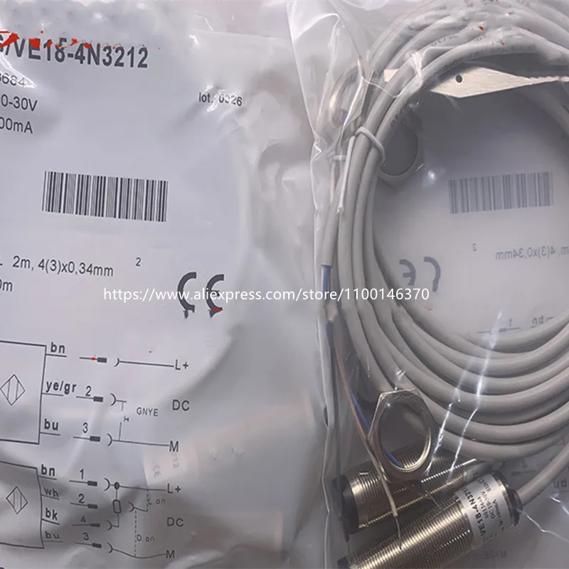 2Pcs New High Quality Sick Shoto-optical switch sensor  VS/VE18-4N3212 VS/VE18-4P3212 VS/VE18-4P3112 VS/VE18-4N3112