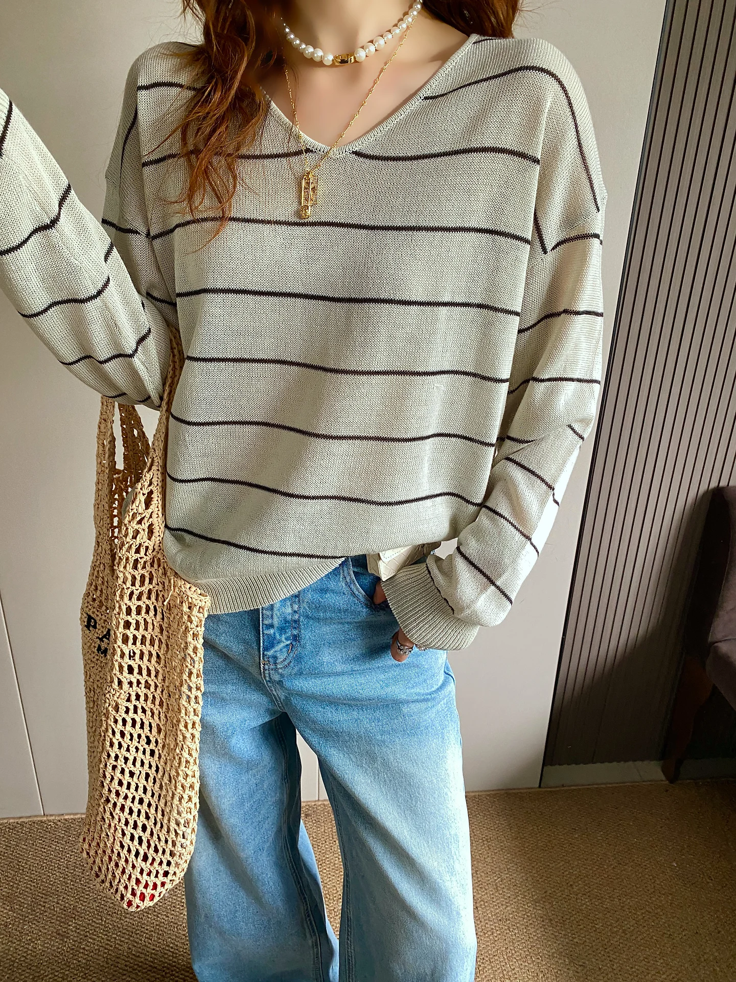 

Spring New Loose Fit V-Neck Striped Knitwear Women's Thin Long Sleeve Top Comfortable Breathable Soft Fabric Casual Wear