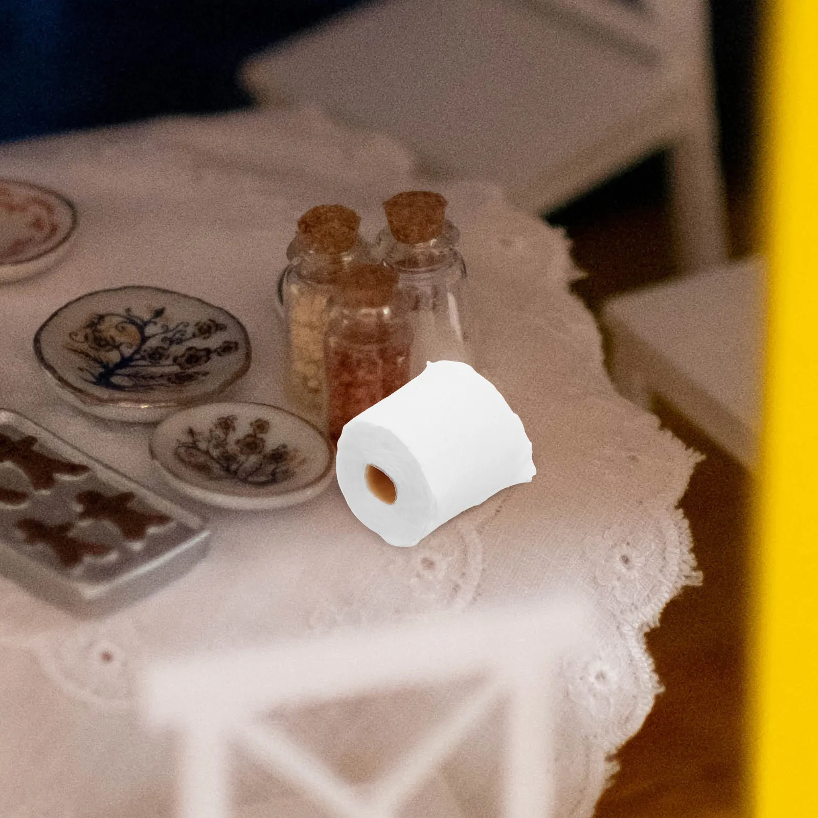 

12Pcs Miniature Paper Towels Realistic Dollhouse Toilet Tissue Small Simulation Rolls Bathroom Kitchen Accessories Decoration