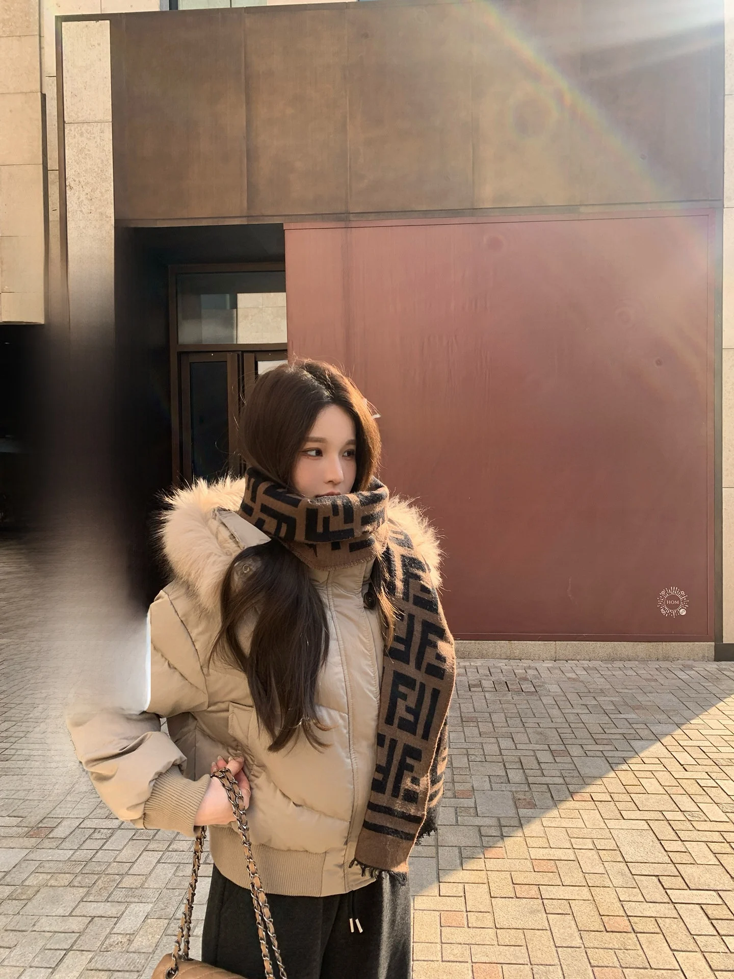 

Зимняя женская куртка Nora Studio Yellow One, модель 2025 года, с большим меховым воротником, новая, теплая, в корейском стиле, для модных образов.