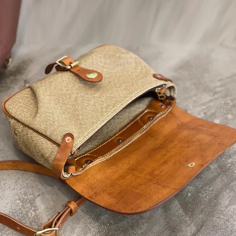 

Qixi Festival Gift Crossbody Bag Commuter Women's Bag Versatile Summer 2024 New Style round Bottom Half Moon Bag