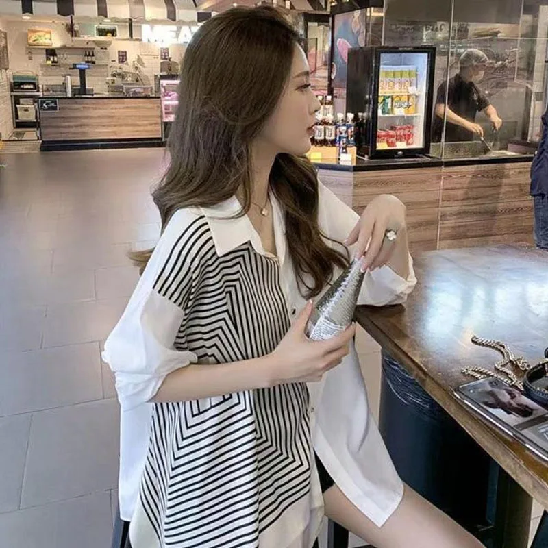 Long Sleeved Irregular Striped Shirt Spring Korean Women Loose 2024 Westernization Lapel Collar Casual Contrasting Colors Tops