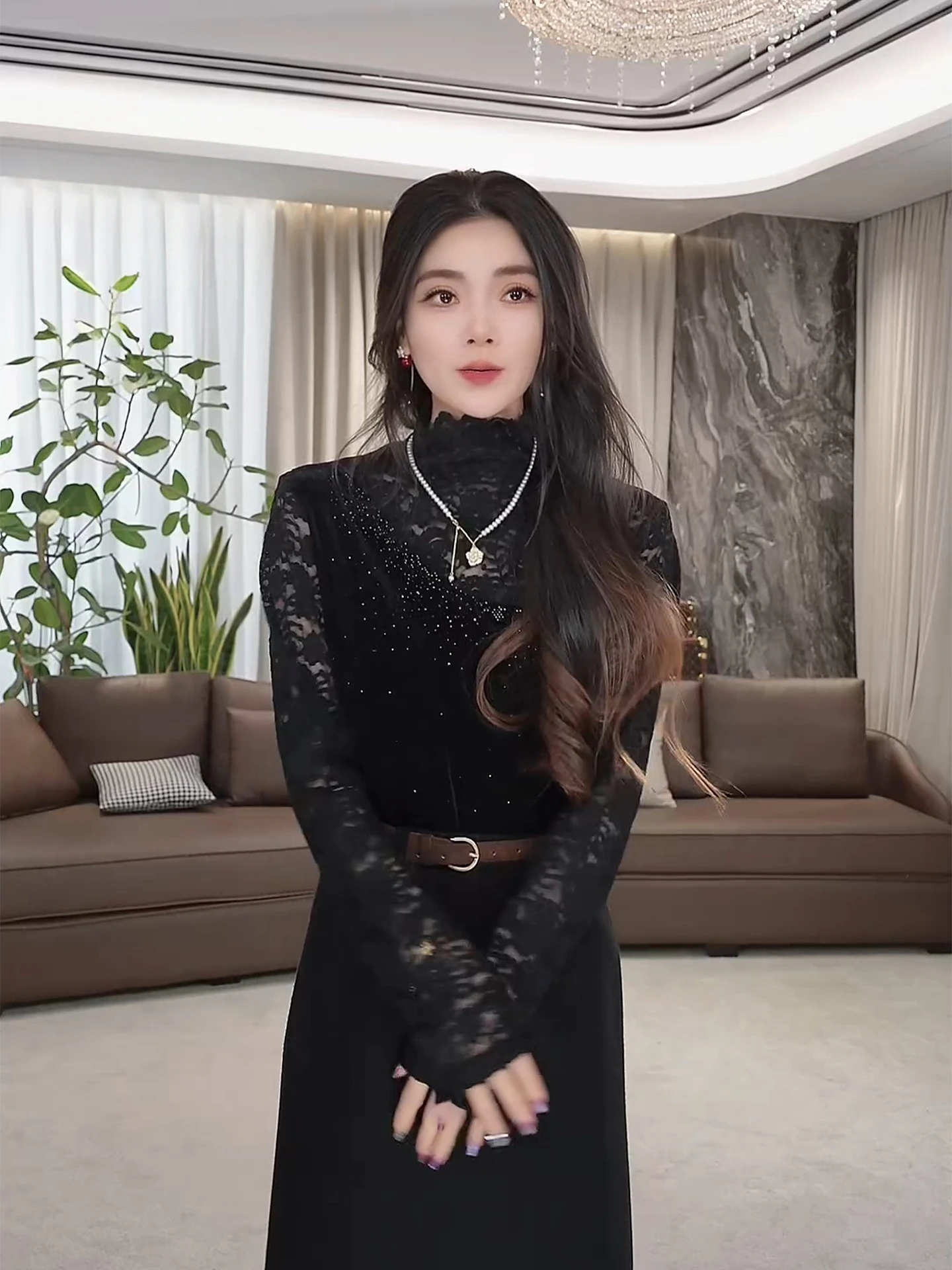 

Spring 2026 Lace Splice High Ne Sweatirt Inner Wear Base Layer Diamond Heat Transfer Top Ladies Stand Fit Long Sve