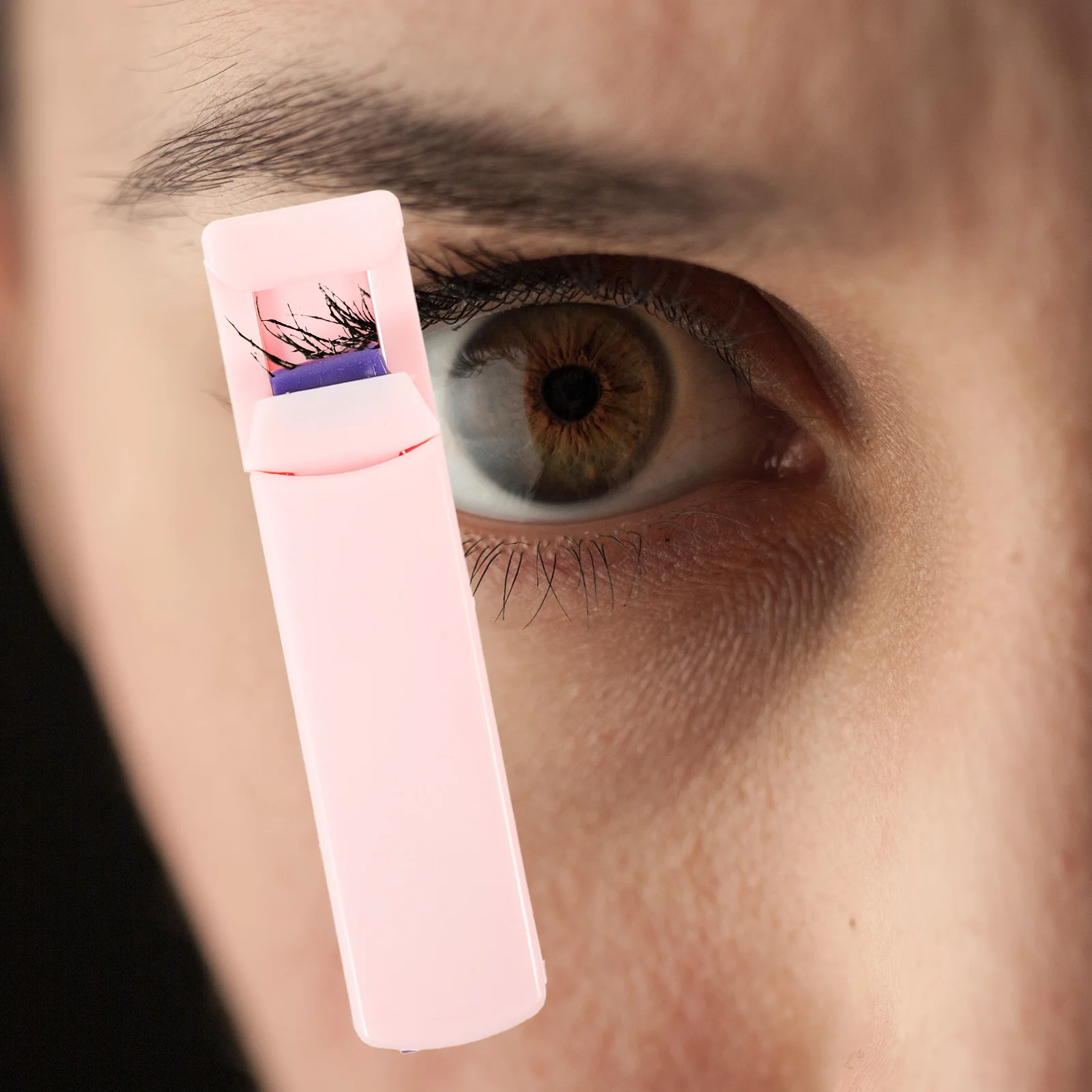 

2pcs Mini Car Shape Plastic Eyelash Curler 6.8*1.5*1.3Cm Long Lasting Upward Curling Device For Daily Makeup Portable