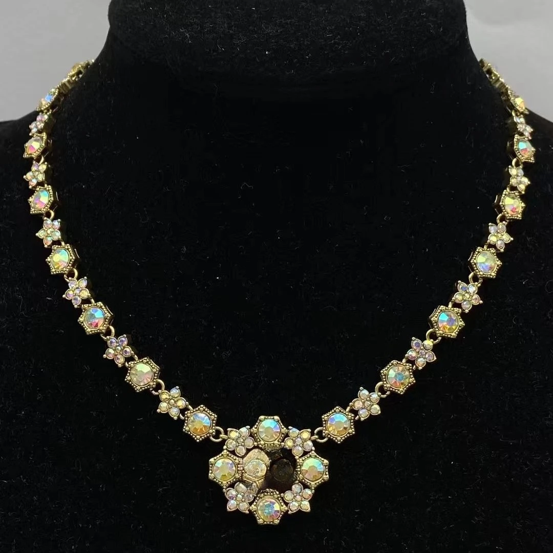 

European and American Necklaces, Classic Retro 2025 New Pattern Women's Necklaces 2025